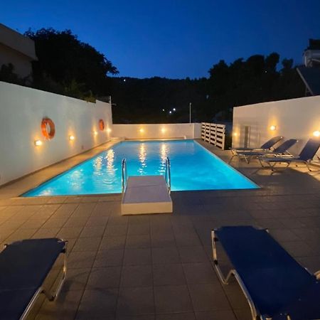 파티티리 Galini Hellenic Hospitality 아파트 호텔 외부 사진